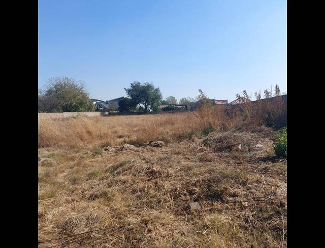 LAND FOR SALE IN JAMESONPARK